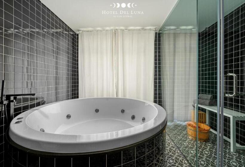 هتل Del Luna Boutique
