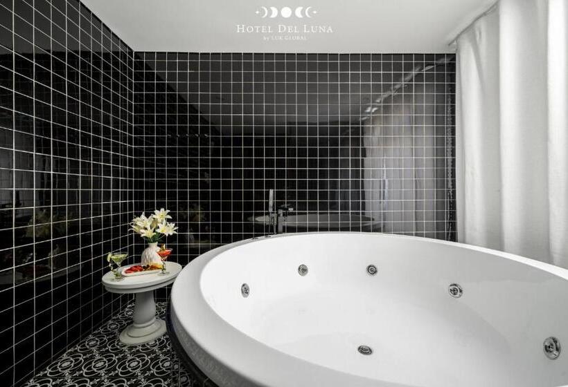 هتل Del Luna Boutique