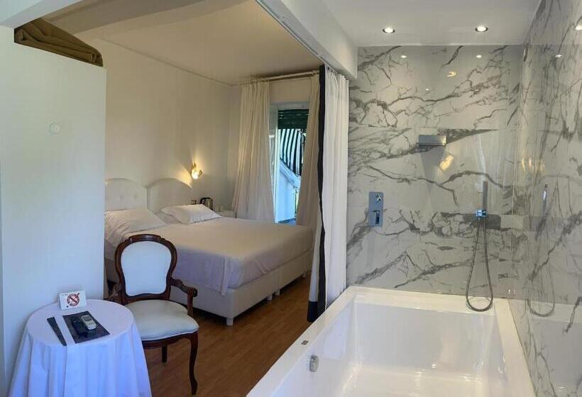 酒店 Eveline 2 Piscina Privata O Jacuzzi