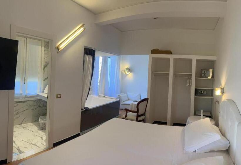 酒店 Eveline 2 Piscina Privata O Jacuzzi