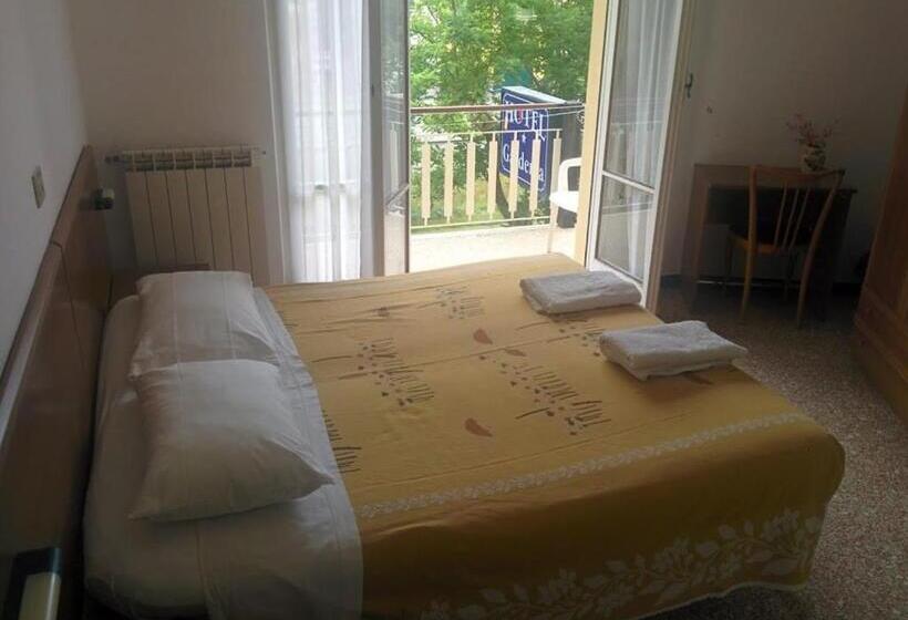 בית מלון כפרי Pensione Gardenia