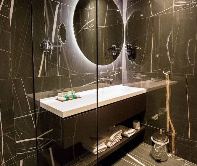 ホテル The Central View Boutique