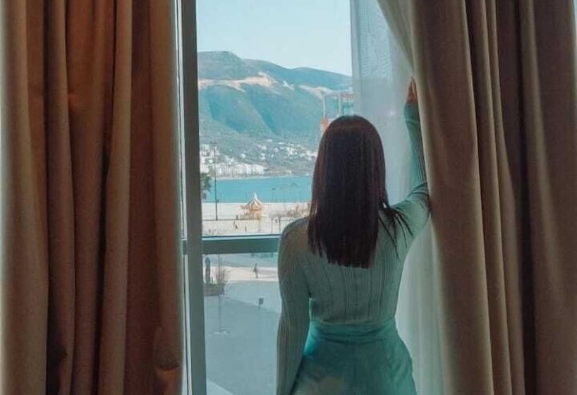 ホテル The Central View Boutique