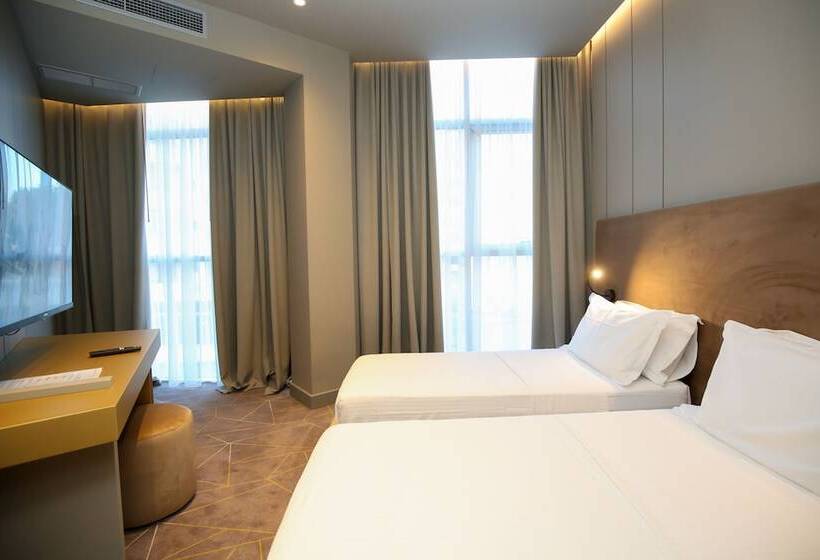 ホテル The Central View Boutique