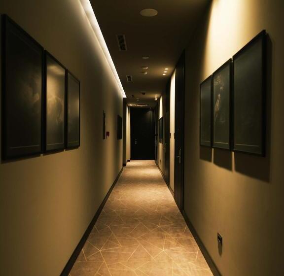 ホテル The Central View Boutique