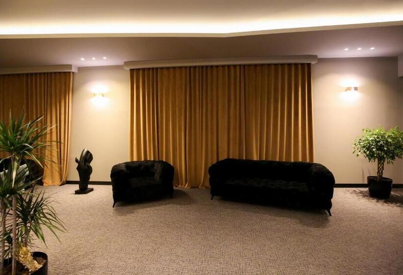 ホテル The Central View Boutique