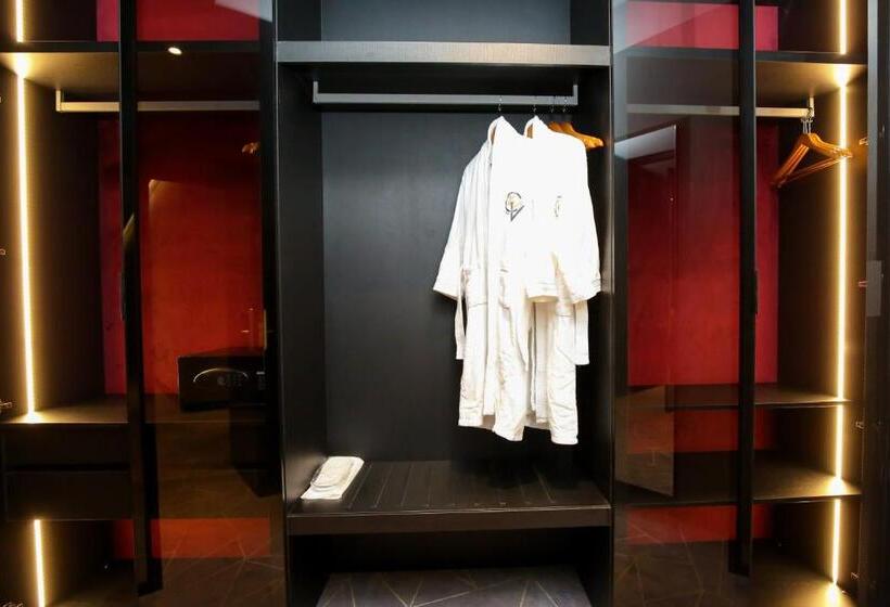 ホテル The Central View Boutique