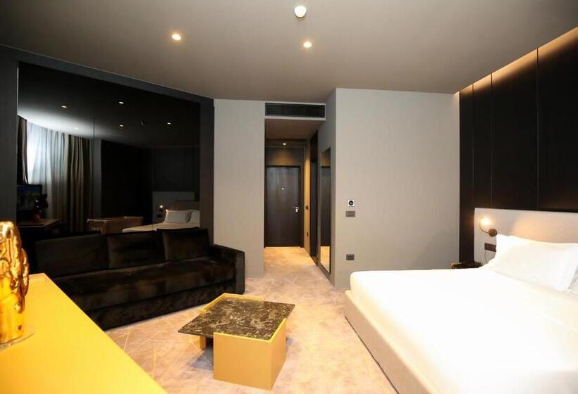 ホテル The Central View Boutique