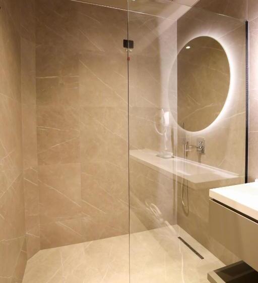 ホテル The Central View Boutique