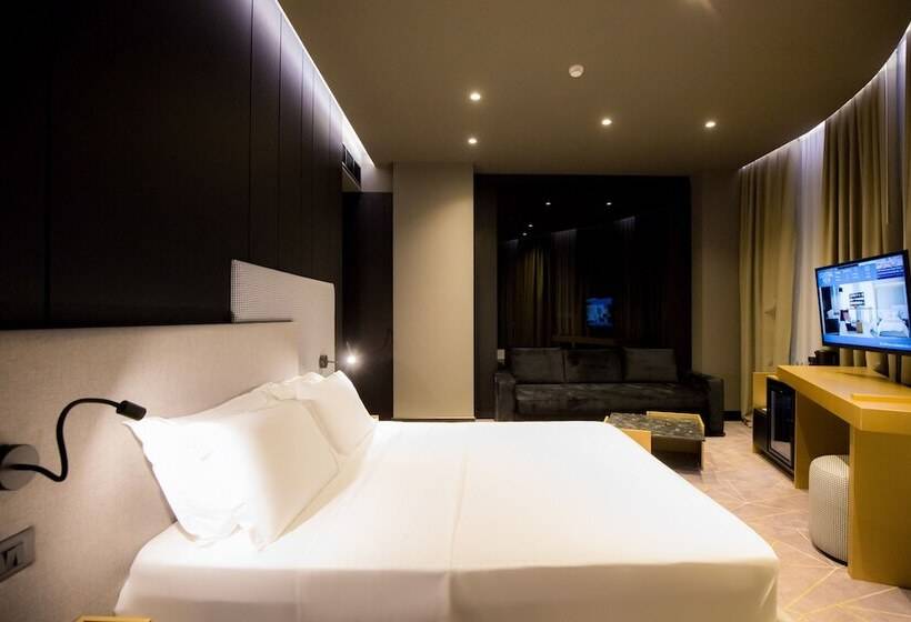 ホテル The Central View Boutique