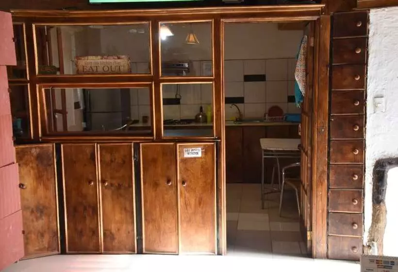 ペンション Hostal La Florida   Hostel