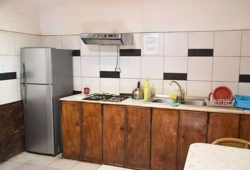 ペンション Hostal La Florida   Hostel