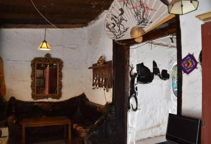 ペンション Hostal La Florida   Hostel