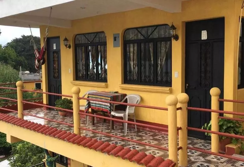 هاستل Villa Del Lago