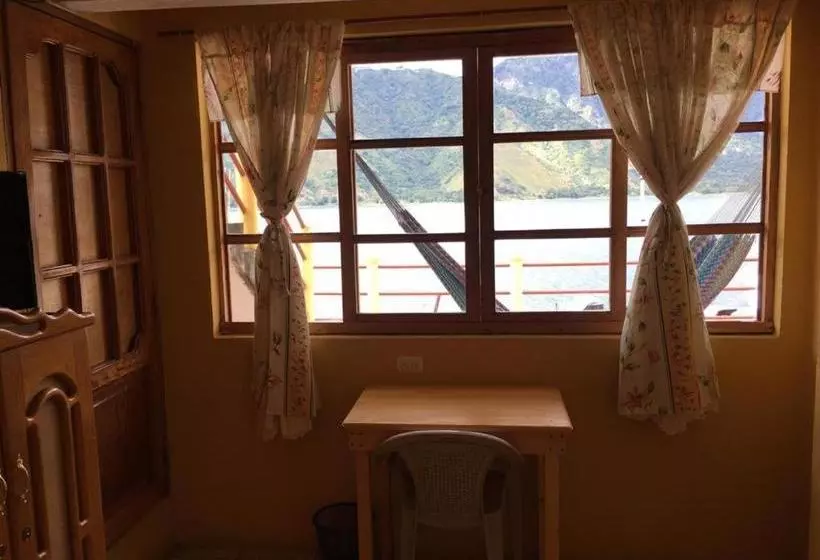 هاستل Villa Del Lago