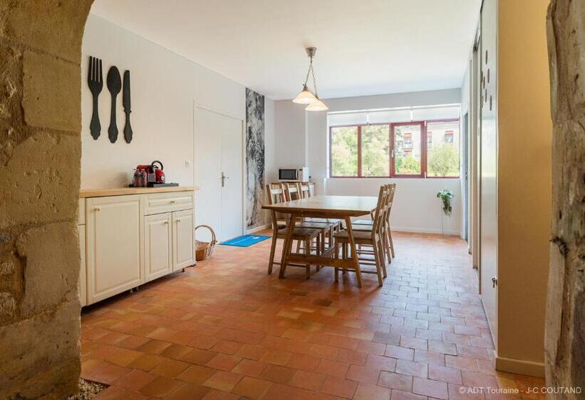 Aamiaismajoitus (B&B) A L Ombre D Azay   Demeure D Hôtes