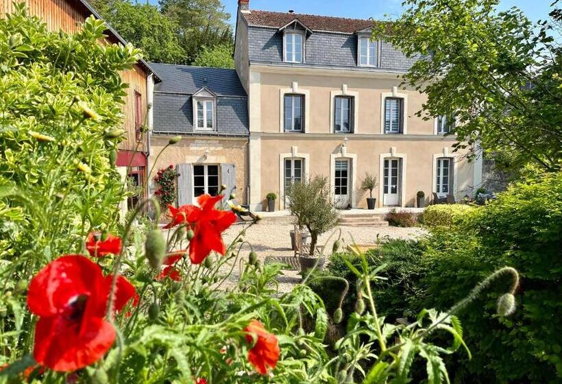 Aamiaismajoitus (B&B) A L Ombre D Azay   Demeure D Hôtes