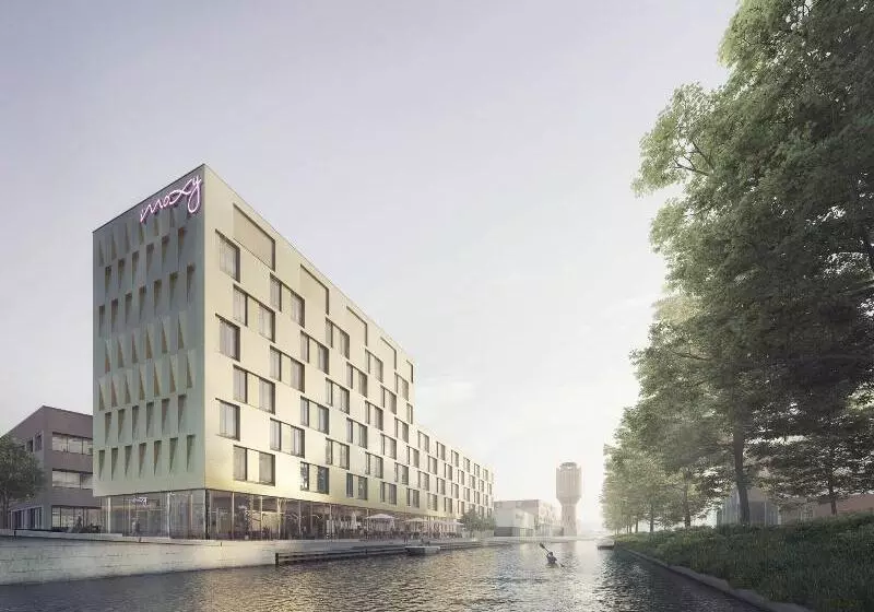 هتل Moxy Utrecht
