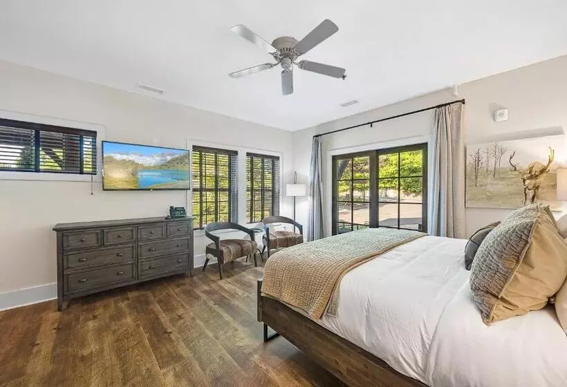 Hotelli The Blowing Rock Manor