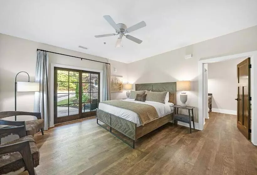 Hotelli The Blowing Rock Manor