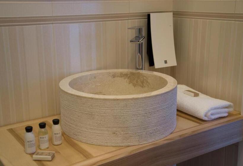 Hotelli Willa Sepia Spa