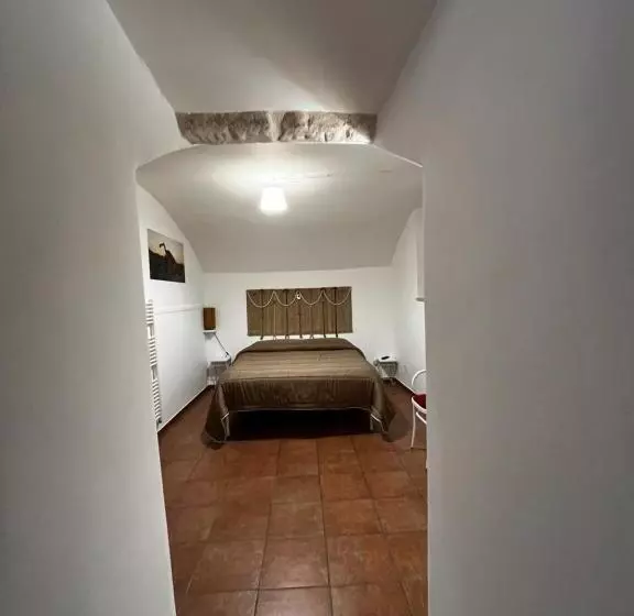 ペンション Casa Mbrlech