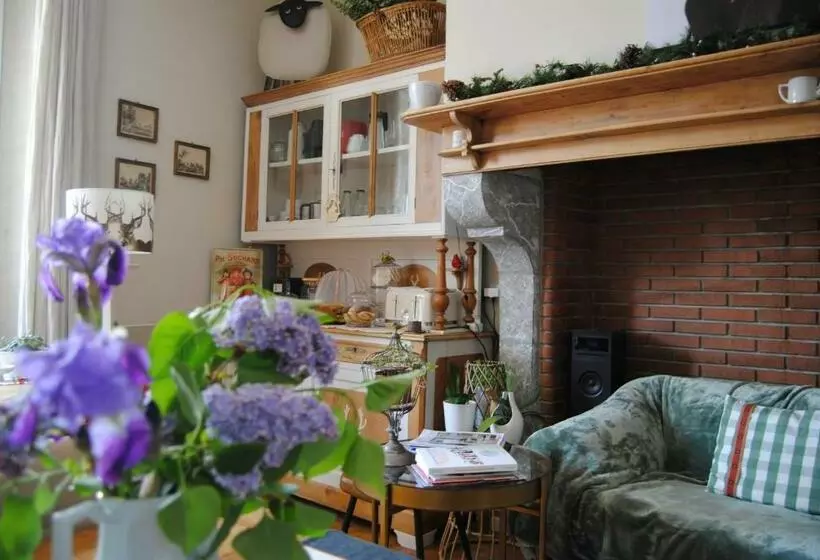 Majatalo Chalet Mina