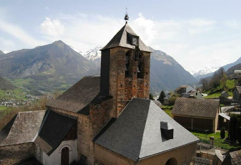 پانسیون Chalet Mina