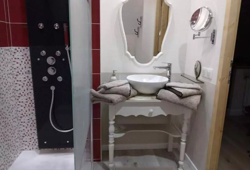 Majatalo Chalet Mina