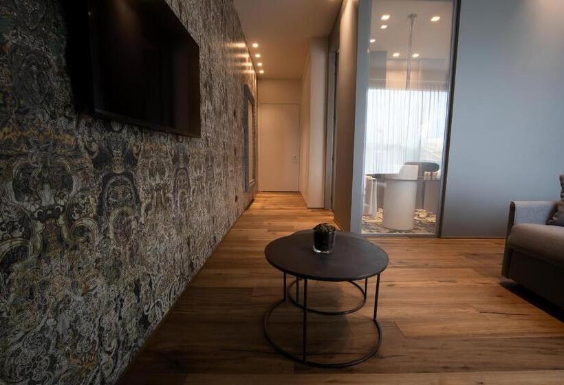 Piccola Maesta' Boutique Rooms