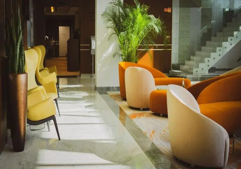 Tisia Hotel & Spa