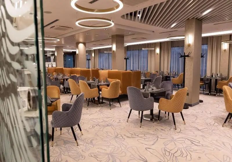 Tisia Hotel & Spa