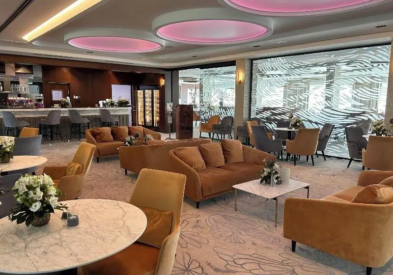 Tisia Hotel & Spa