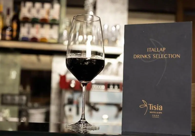 Tisia Hotel & Spa
