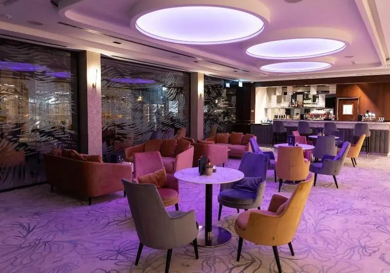Tisia Hotel & Spa