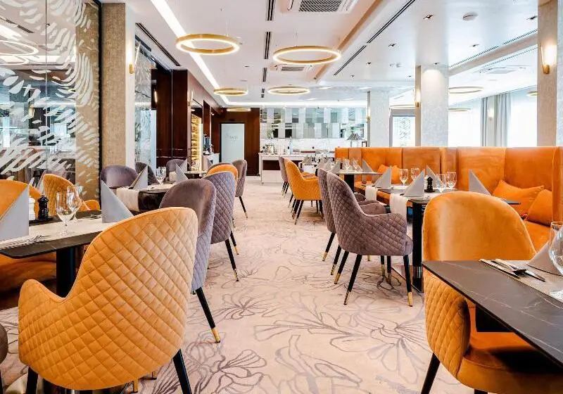 Tisia Hotel & Spa