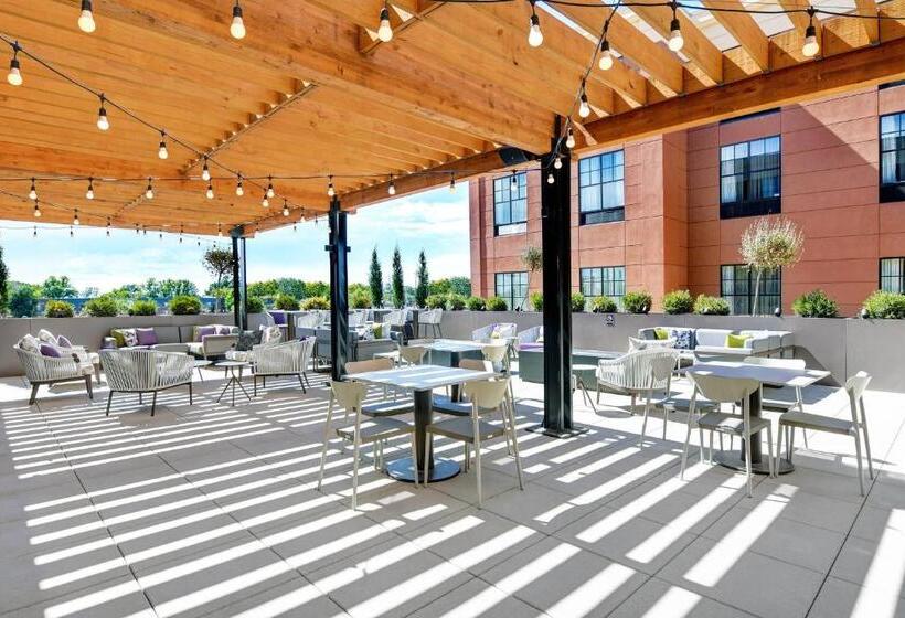 فندق Courtyard By Marriott Manhattan Aggieville