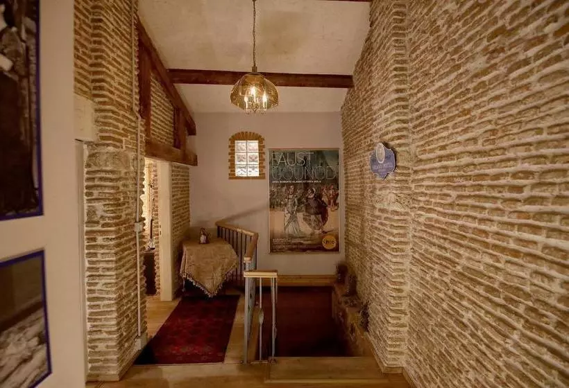 هتل Le Petit Secret, Korce, Albania