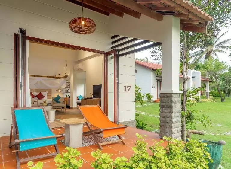 Pax Ana Doc Let Resort & Spa