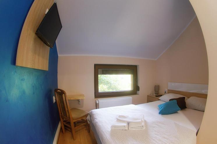 تختخواب و صبحانه Vila Chess