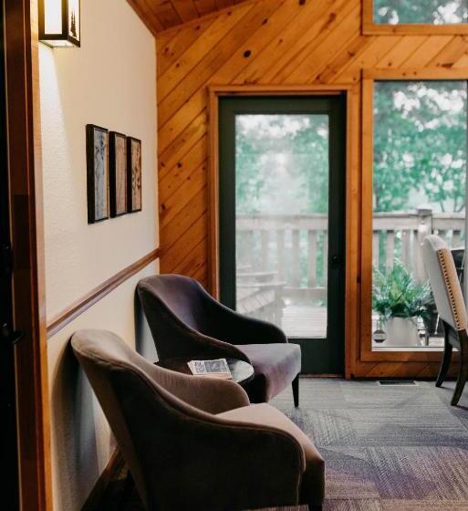 בית מלון כפרי Sylvan Valley Lodge And Cellars