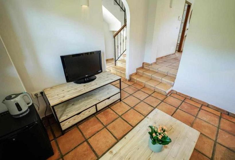 Отель Taray En órgiva