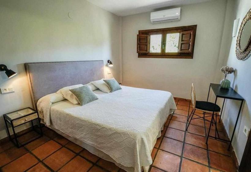 Отель Taray En órgiva