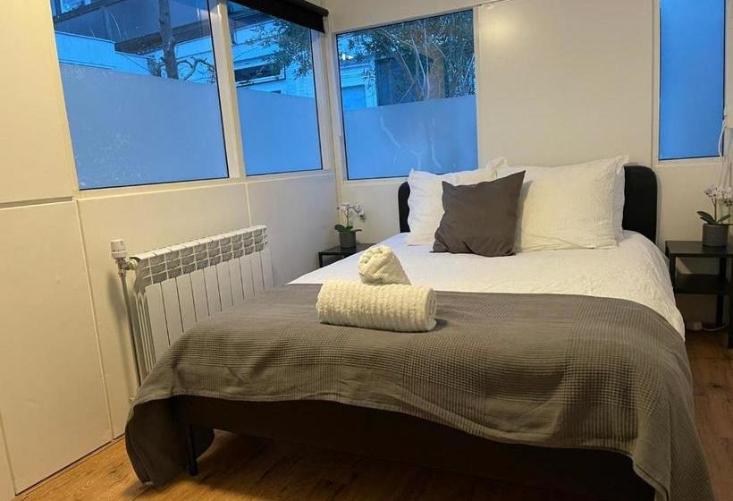 Pansiyon New Delft Garden View Prins Room Delta