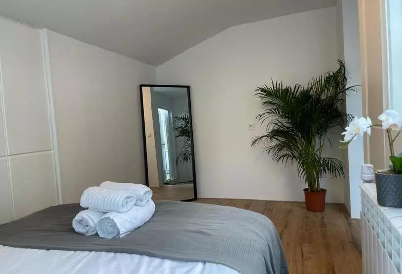 پانسیون New Delft Garden View Prins Room Delta