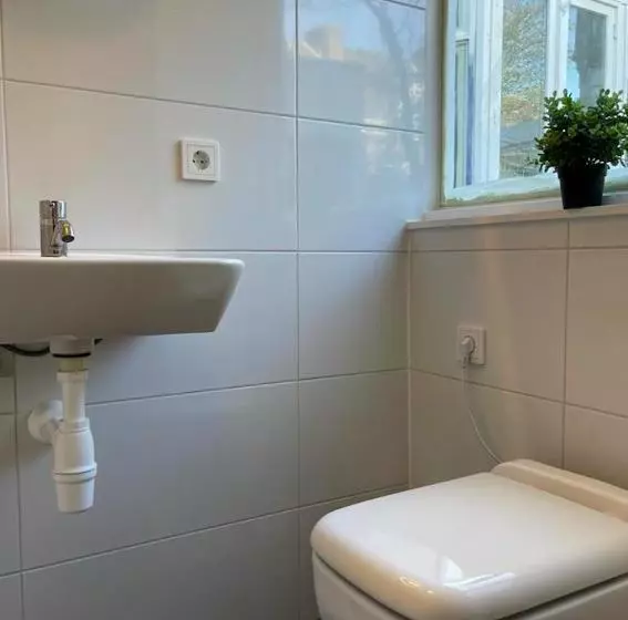پانسیون New Delft Garden View Prins Room Delta