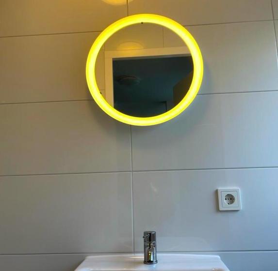 Pansiyon New Delft Garden View Prins Room Delta