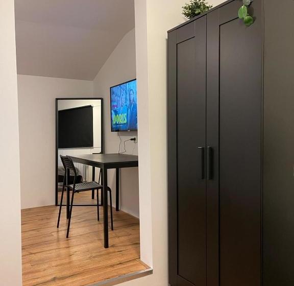 Pansiyon New Delft Garden View Prins Room Delta