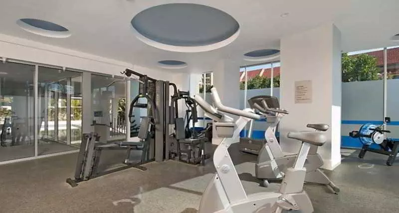 리조트 Artique Surfers Paradise   Official