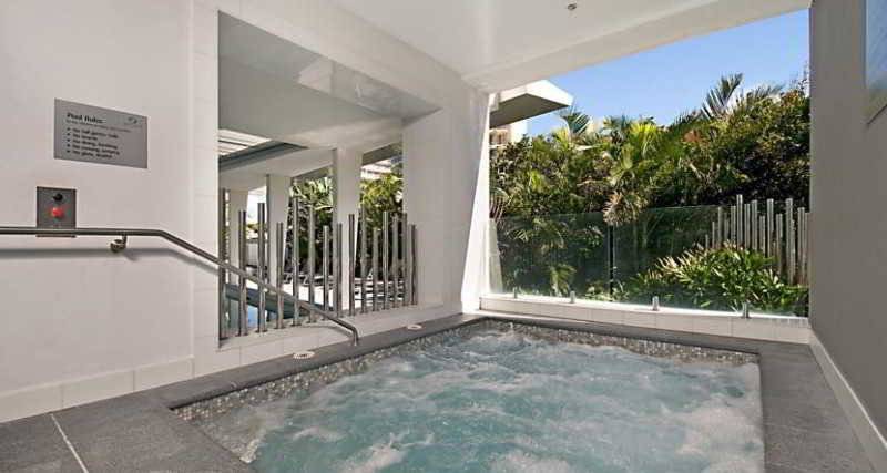 리조트 Artique Surfers Paradise   Official